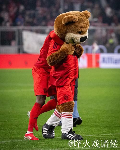 德甲-莱万再进球仍无力回天 拜仁1-2意外负于霍芬海姆 德甲-莱万再进球仍无力回天 拜仁1-2意外负于霍芬海姆