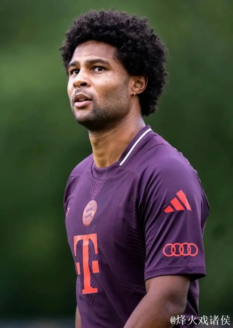 德甲-格纳布里双响莱万建功 拜仁客场狂胜科隆 德甲-格纳布里双响莱万建功 拜仁客场狂胜科隆